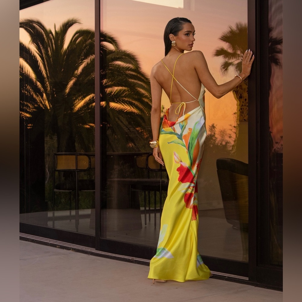 ❌SOLD❌ NWT Satin Maxi Dress